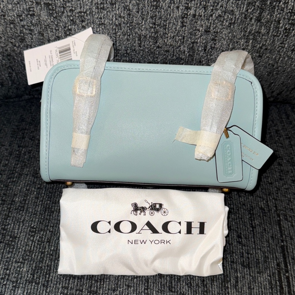 Coach Swing Zip Bag 20 in Brass/Light Blue Glovetanned Leather CAM45 NWT